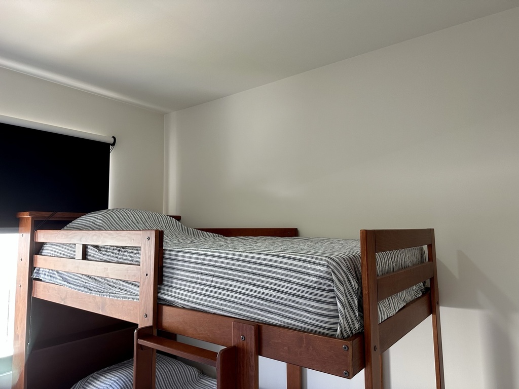 Habitación compartida, cama individual